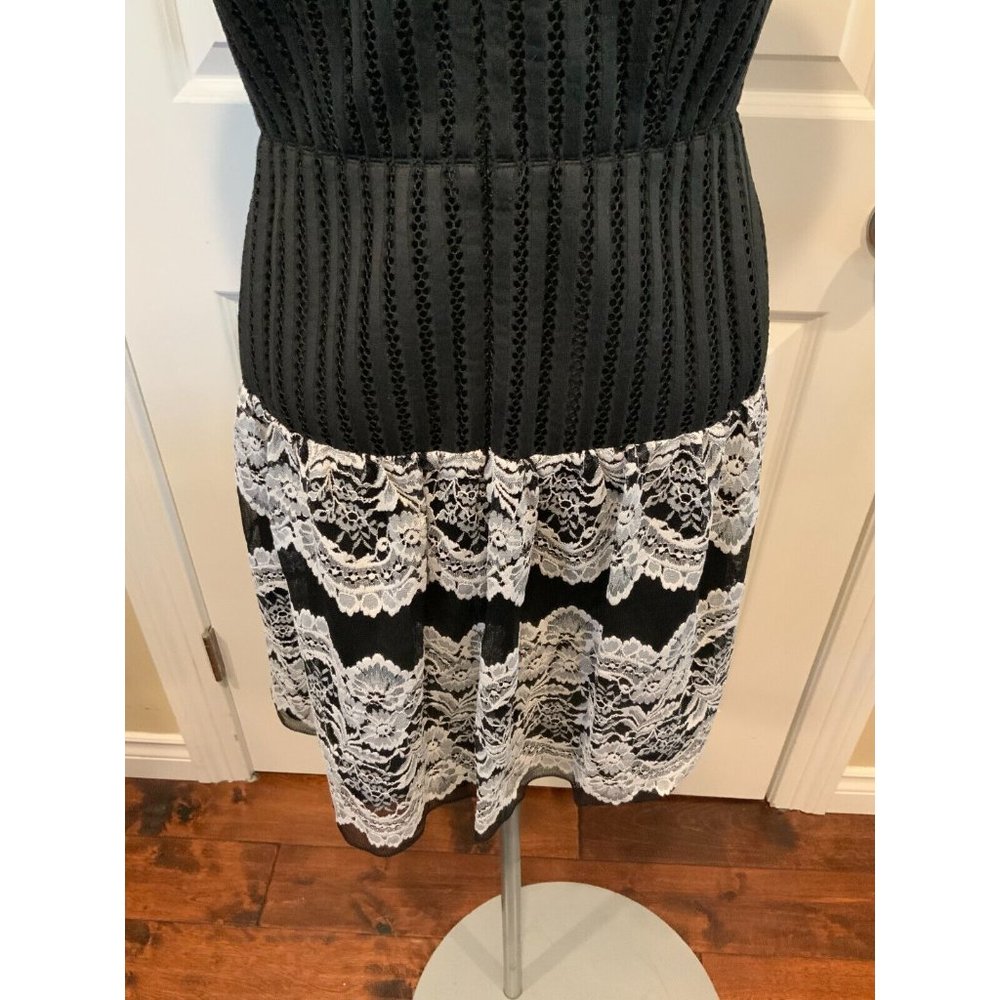 Anna Sui Black & White Floral Lace Sleeveless Mini Dress, Size 4 - Picture 8 of 9